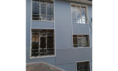 ¡Historia, Espacio y Comodidad en Quito!