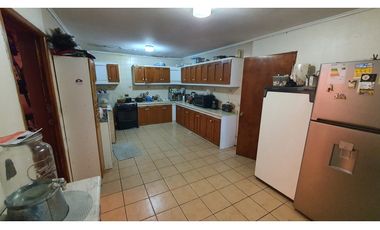 Venta Casa 4D 2B con estacionamiento en sector la Florida San Esteban