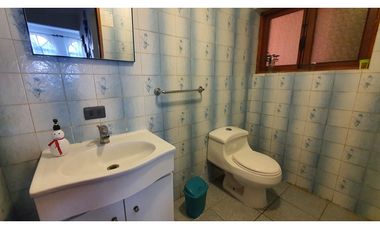Venta Casa 4D 2B con estacionamiento en sector la Florida San Esteban