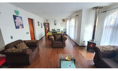 Venta Casa 4D 2B con estacionamiento en sector la Florida San Esteban