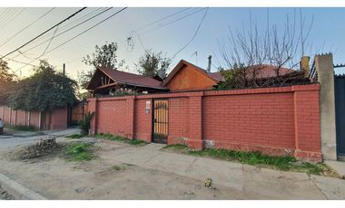 Venta Casa 4D 2B con estacionamiento en sector la Florida San Esteban