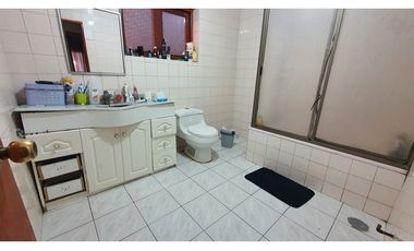 Venta Casa 4D 2B con estacionamiento en sector la Florida San Esteban