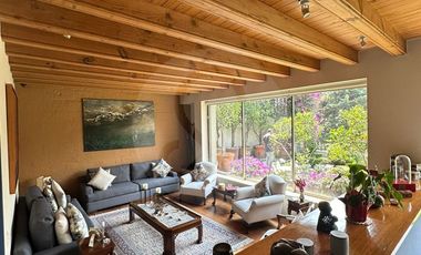 Casa en condominio en venta en Lomas de Bezares