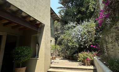 Casa en condominio en venta en Lomas de Bezares