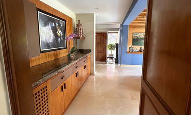 Casa en condominio en venta en Lomas de Bezares