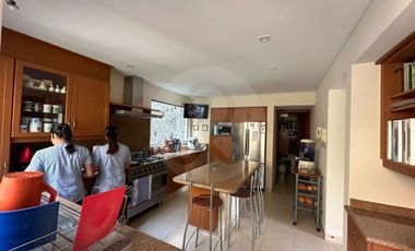 Casa en condominio en venta en Lomas de Bezares