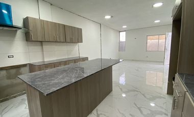 CASA MODERNA CON JARDIN Y TERRAZA