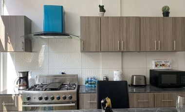 CASA MODERNA CON JARDIN Y TERRAZA