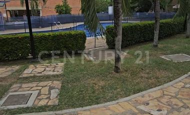 SE VENDE ACOGEDOR APARTAMENTO EN TOCAIMA