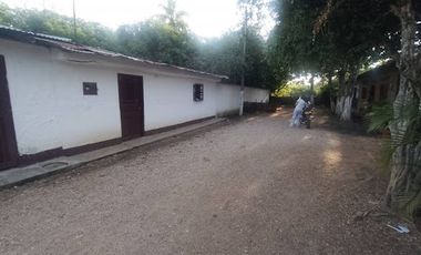 VENTA de CASA LOTE en GARZON