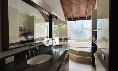 VENTA de CASA RESIDENCIAL en BUCARAMANGA
