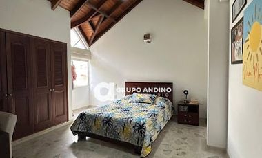 VENTA de CASA RESIDENCIAL en BUCARAMANGA