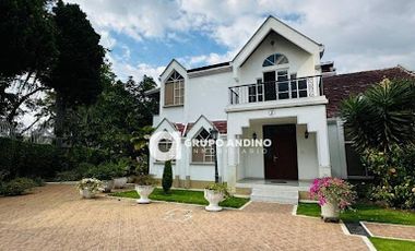 VENTA de CASA RESIDENCIAL en BUCARAMANGA