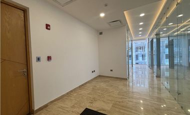 OFICINA EN RENTA TORRE PLATEA ACONDICIONADA
