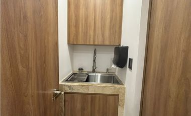 OFICINA EN RENTA TORRE PLATEA ACONDICIONADA