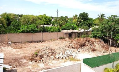 Terreno en colonia Leandro Valle, Mérida.