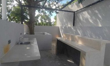 Casa en venta con acabados de lujo en García Ginerés