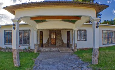 BOQUETE / ALTO BOQUETE / 1800M2 / 3 HABITACION / TOTALMENTE CERCADA