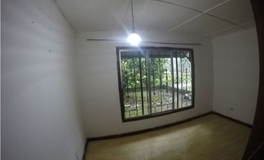 BOQUETE / ALTO BOQUETE / 1800M2 / 3 HABITACION / TOTALMENTE CERCADA