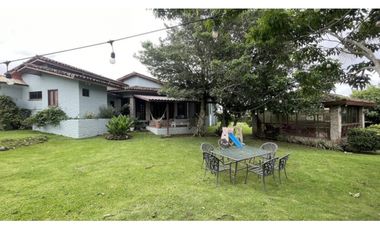 BOQUETE / HACIENDA LOS MOLINOS / 1400 M2 / 4 HABIT / BALCON / TERRAZA