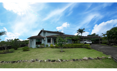 BOQUETE / HACIENDA LOS MOLINOS / 1400 M2 / 4 HABIT / BALCON / TERRAZA