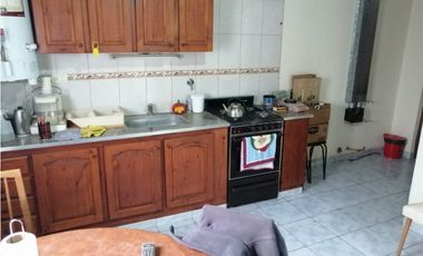 venta lote con  chalet 3 ambientes gran parque