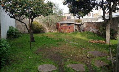 venta lote con  chalet 3 ambientes gran parque