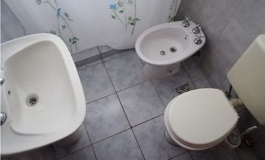 venta lote con  chalet 3 ambientes gran parque