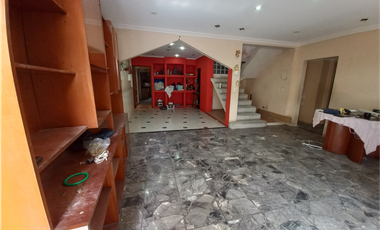 CHALET CALLE LIMA