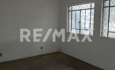 Venta de Edificio comercial sobre Calzada de Guadalupe - (3)