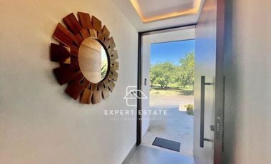 Casa venta PARAÍSO COUNTRY CLUB - Nueva con súper diseño y vistas panorámicas