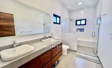 Casa venta PARAÍSO COUNTRY CLUB - Nueva con súper diseño y vistas panorámicas