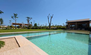 CASA PRE VENTA MÉRIDA, UNA PLANTA, LUJOSA, 402M2, PRIVADA ADANA XCANATUN.
