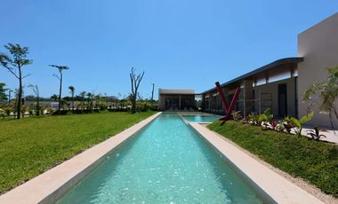CASA PRE VENTA MÉRIDA, UNA PLANTA, LUJOSA, 402M2, PRIVADA ADANA XCANATUN.
