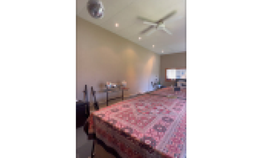 RESIDENCIA DE CATEGORIA SOBRE DOS LOTES 1229m2 EN BARRIO LOS TRONCOS