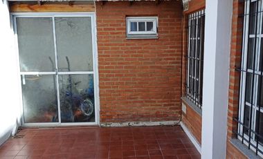 Casa PH en venta en Gerli Este