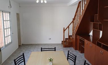 Casa PH en venta en Gerli Este