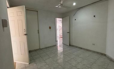 Venta Casa sobre Av. Principal ideal para Negocio, Altabrisa.