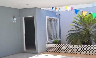 Venta Casa sobre Av. Principal ideal para Negocio, Altabrisa.