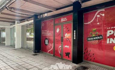 Local Comercial en Arriendo en A pasos Alto Las Condes