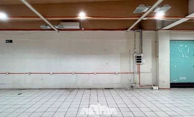 Local Comercial en Arriendo en A pasos Alto Las Condes