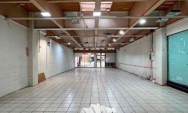 Local Comercial en Arriendo en A pasos Alto Las Condes