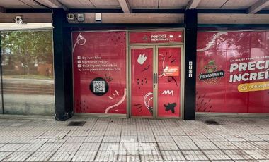 Local Comercial en Arriendo en A pasos Alto Las Condes