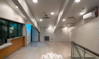 Local Comercial en Arriendo en Costado Mall Alto Las Condes