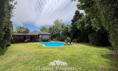 Casa en Venta en The Grange School - Country Club - Metro Príncipe de Gales