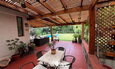 Casa en Venta en The Grange School - Country Club - Metro Príncipe de Gales