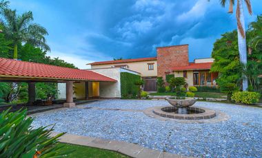 Finca de Lujo en Los Apantles, Jiutepec