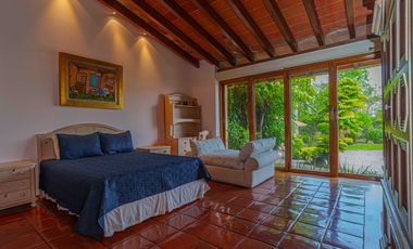 Finca de Lujo en Los Apantles, Jiutepec