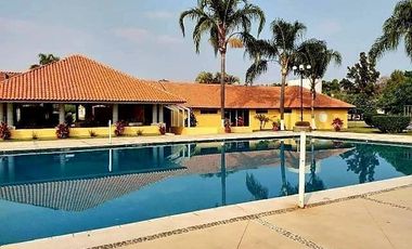 Linda y muy acogedora casa en condominio El Paraiso, Morelos