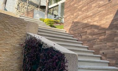 Linda casa en venta en fraccionamiento en Av. Palmira, Mor.